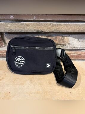 Thread Wallets Silicon Slopes Black Mini Crossbody Waist Bag